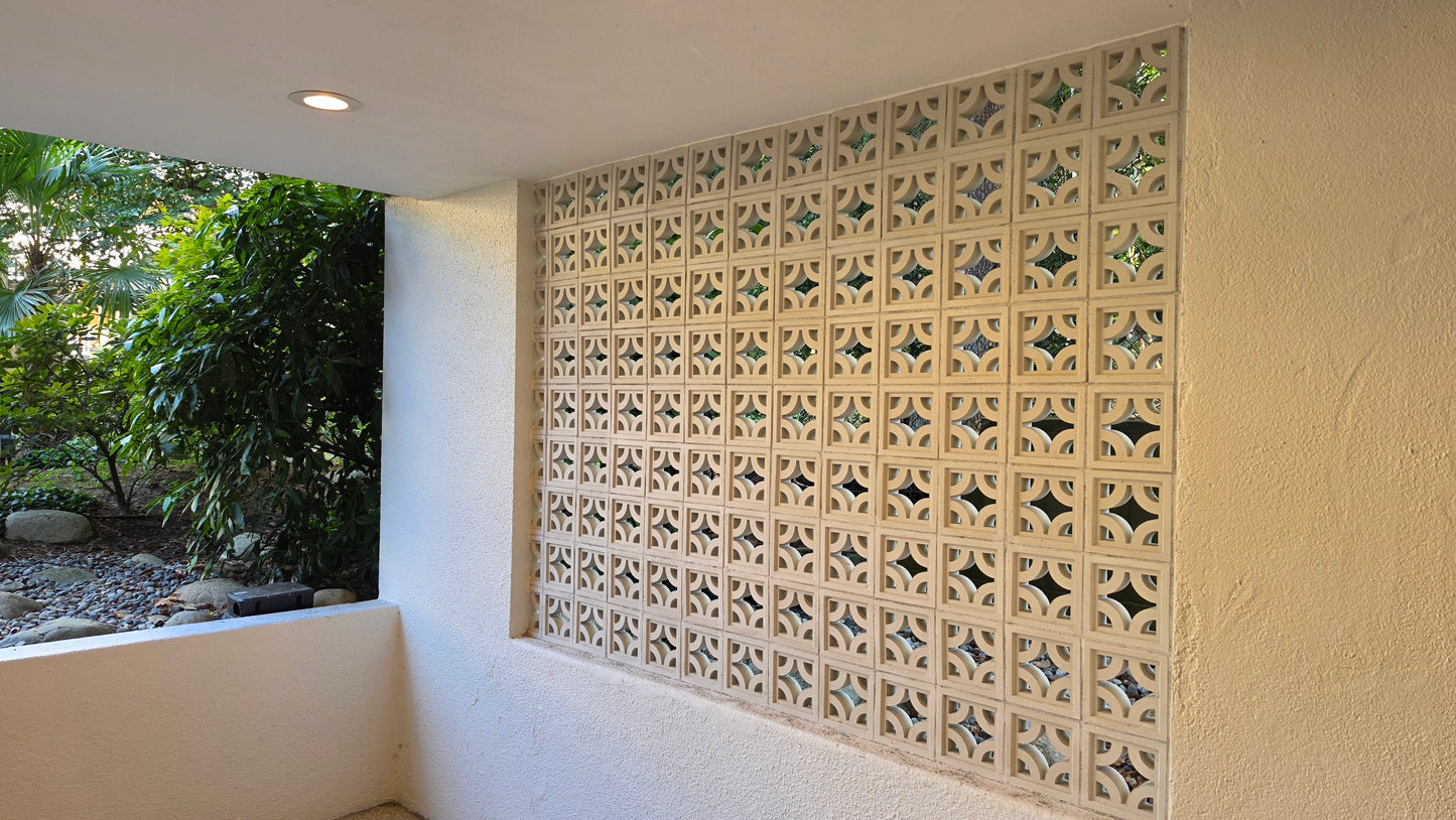 Small White Four Leaf Breeze Block